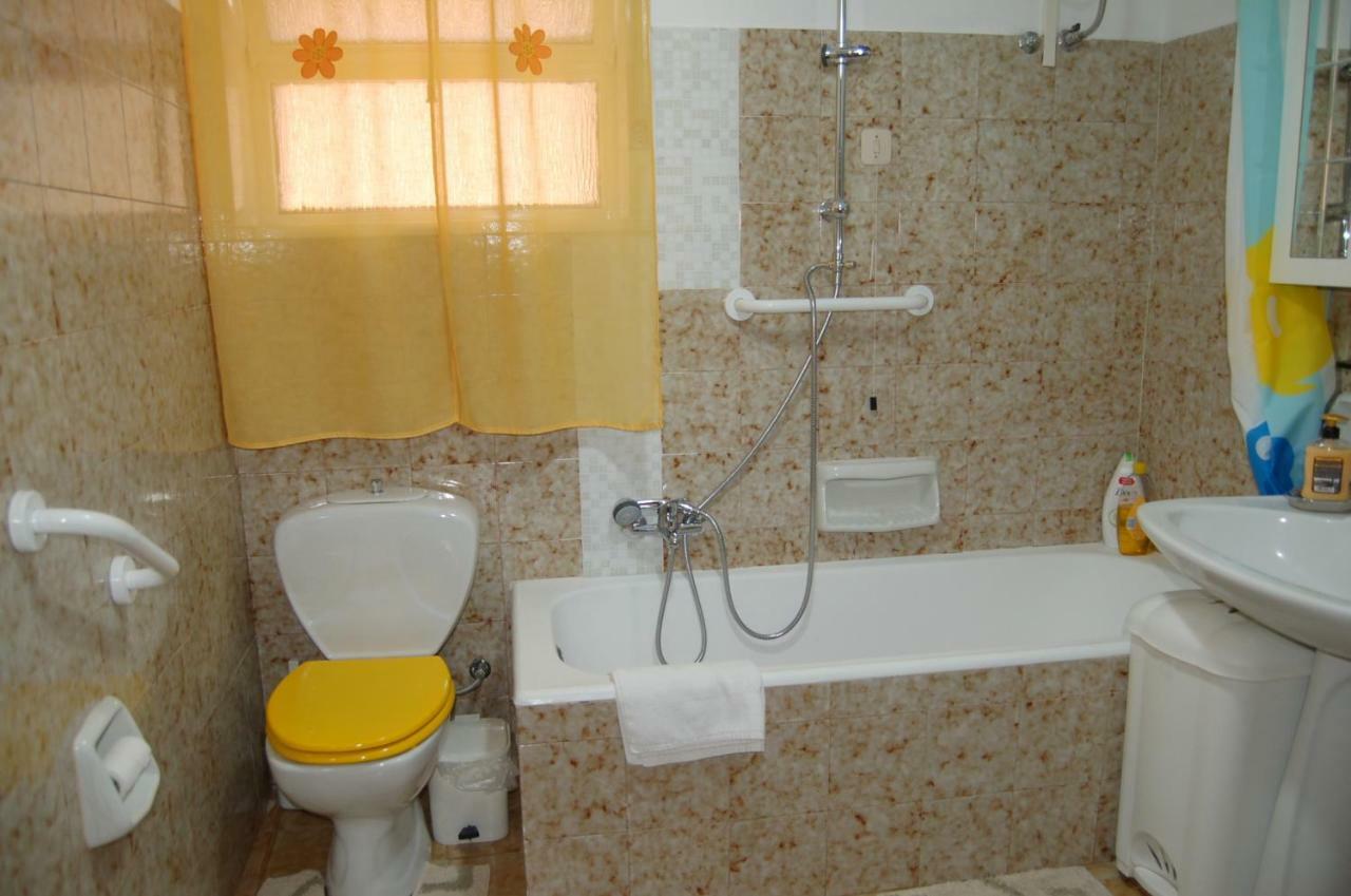 Appartamento Turistico Maletto Luaran gambar